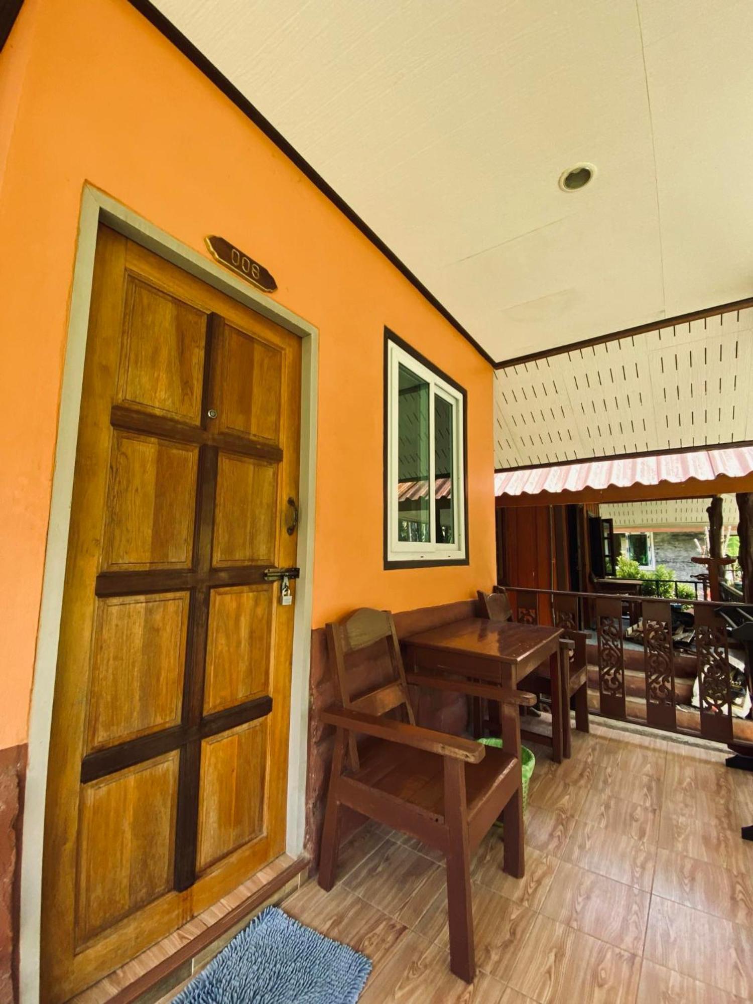 Отель Khao Sok Nung House Khao Sok National Park Экстерьер фото