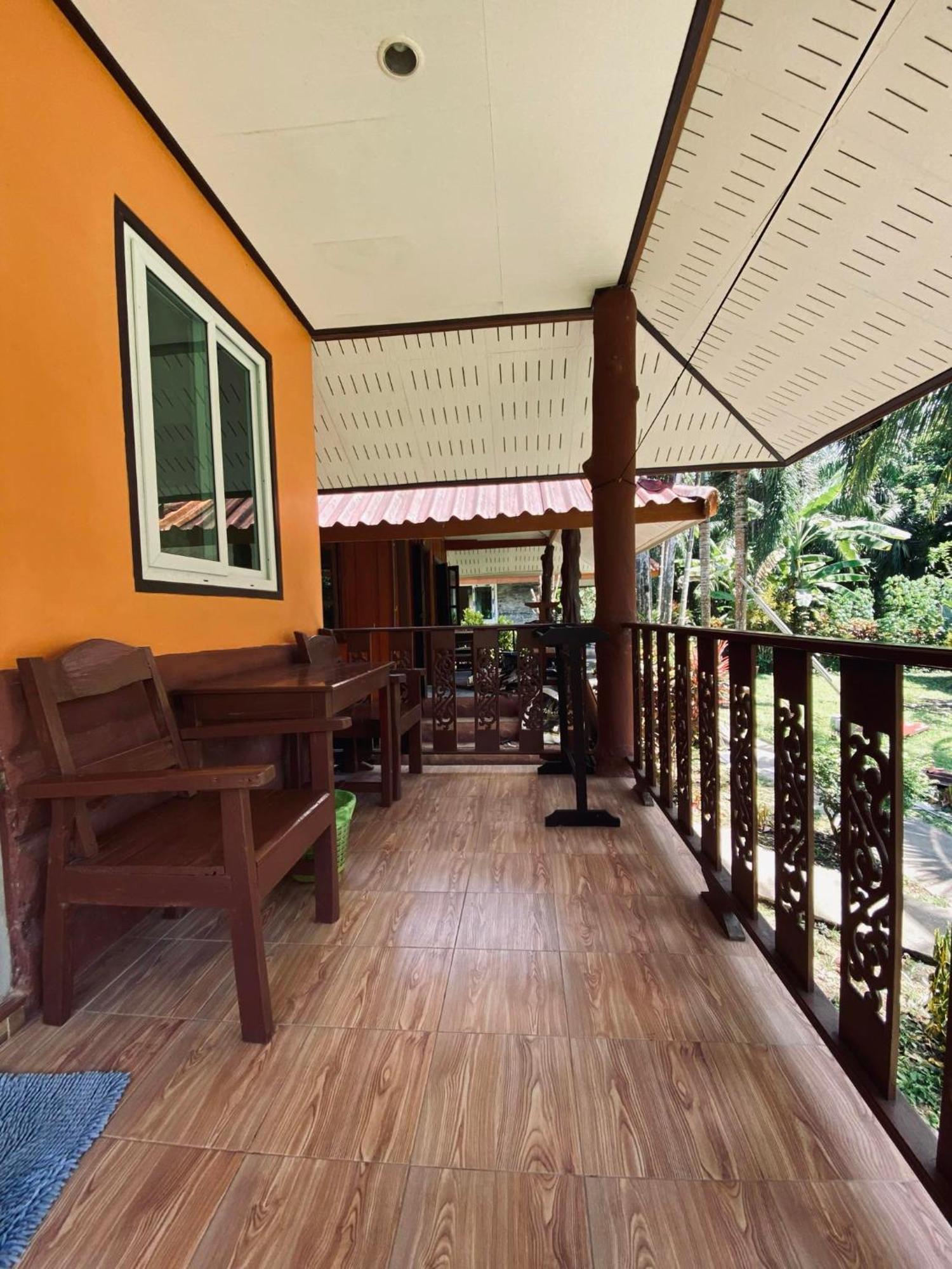Отель Khao Sok Nung House Khao Sok National Park Экстерьер фото