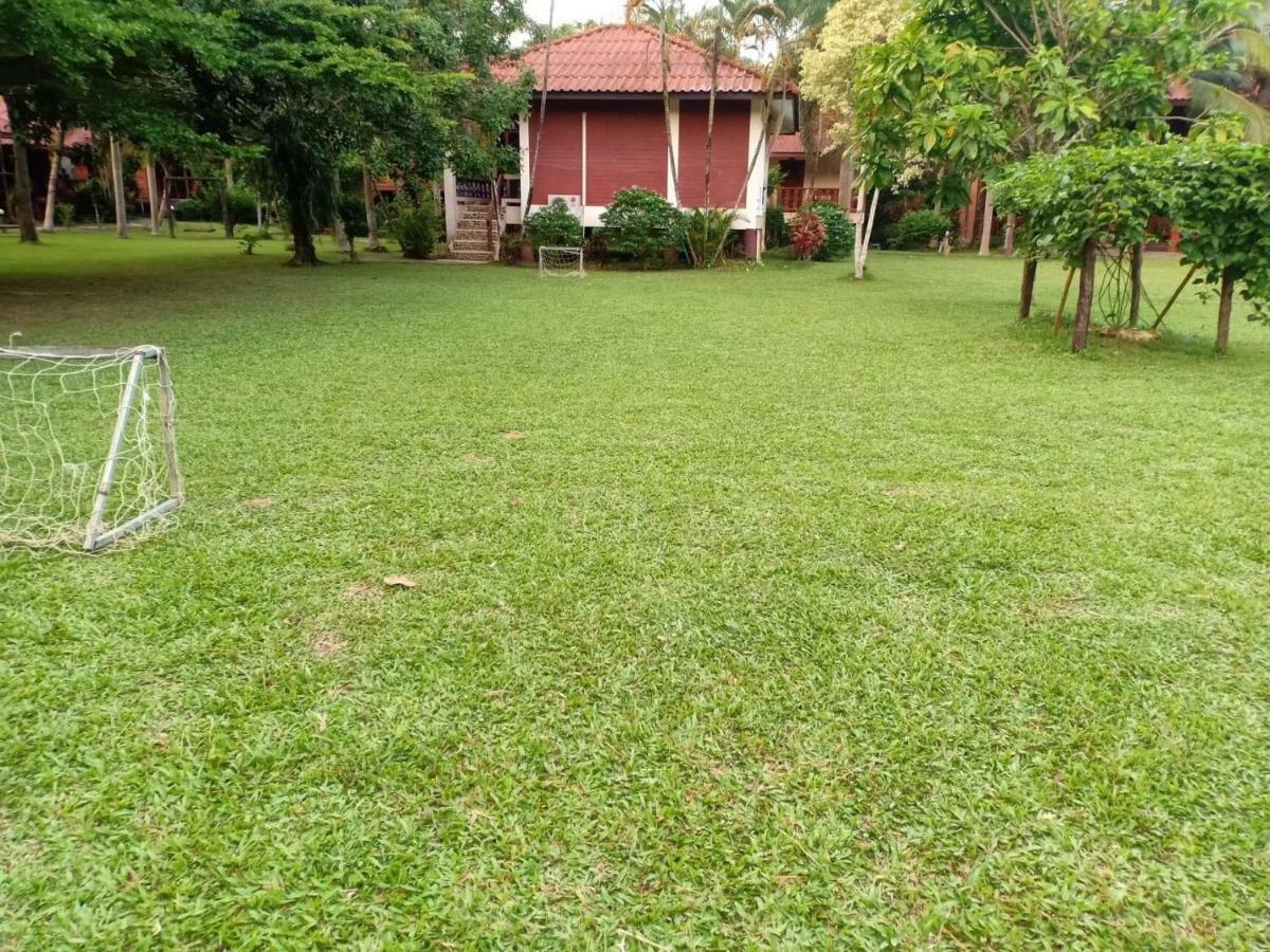 Отель Khao Sok Nung House Khao Sok National Park Экстерьер фото